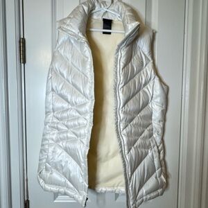 The North Face Women's White Puffer Vest Small